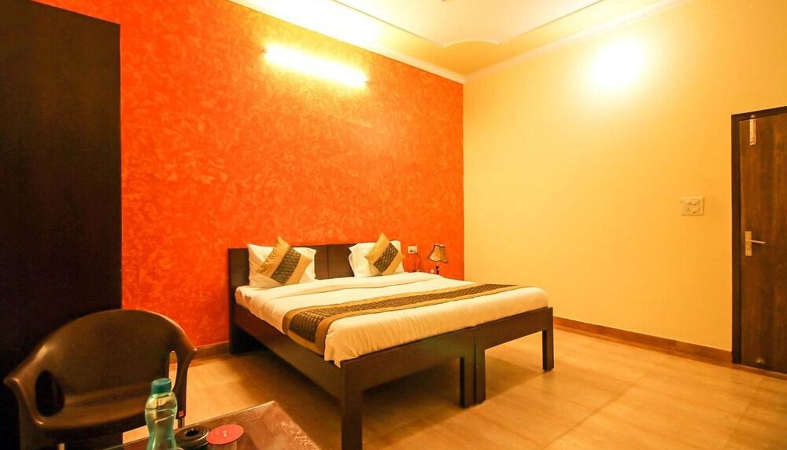 Apartment - OYO 8240 Maan Residency
