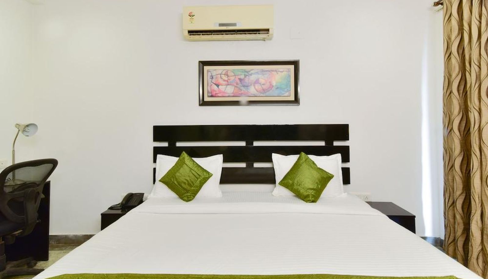 Apartamento - Treebo Trip Corporate Plus