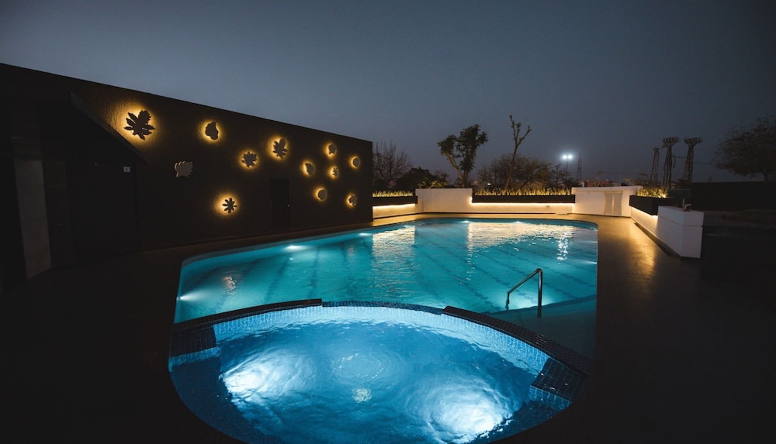 Piscina - Hotel Kasturi Orchid