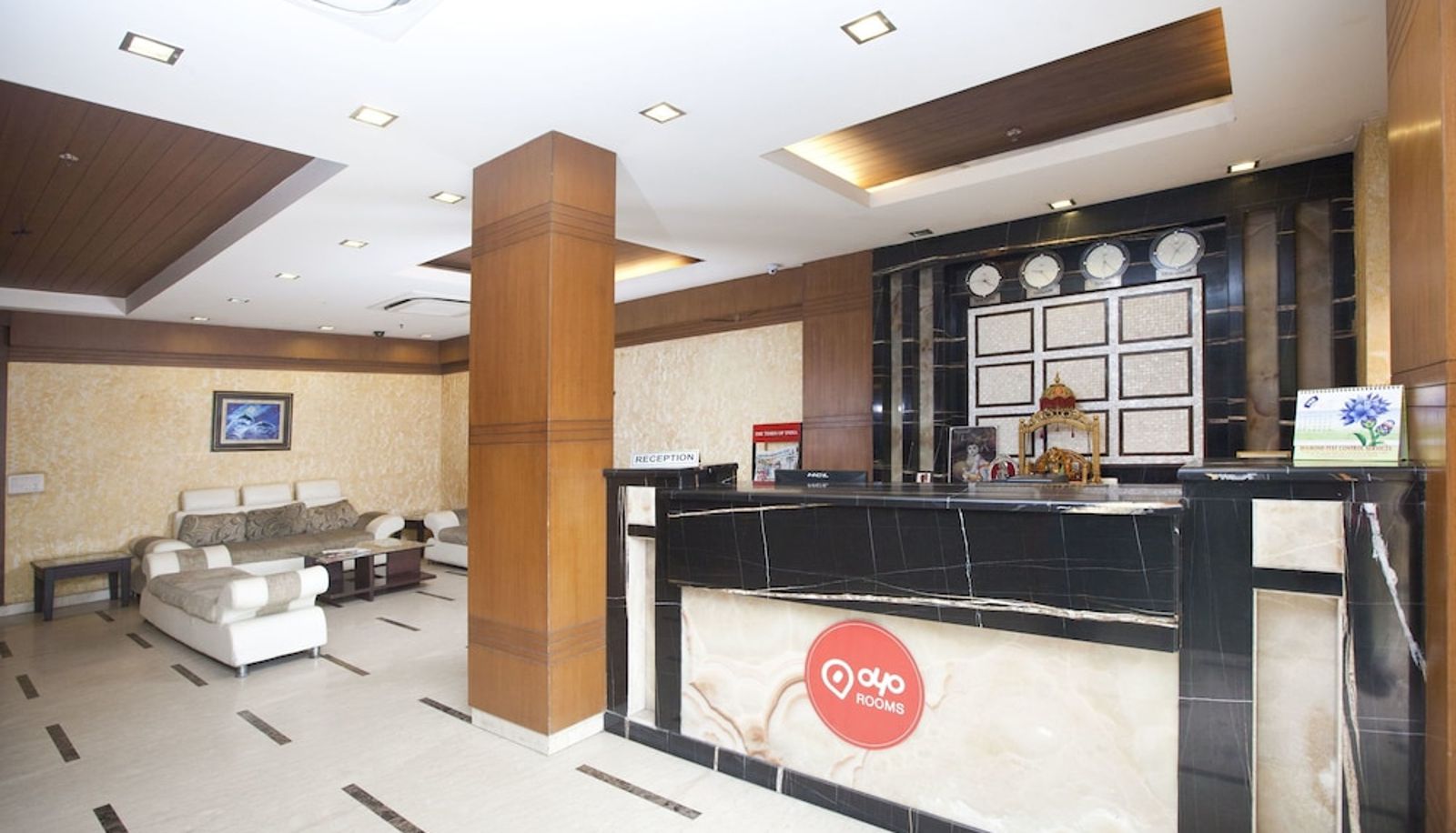 Reception - OYO 383 Hotel Divine Paradise