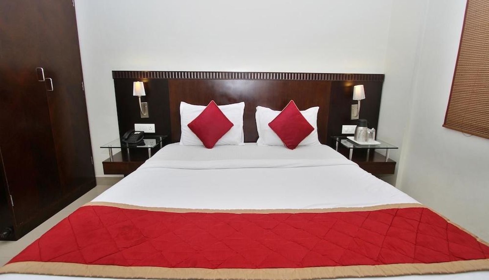 Standard room - OYO 435 Hotel Amshi International