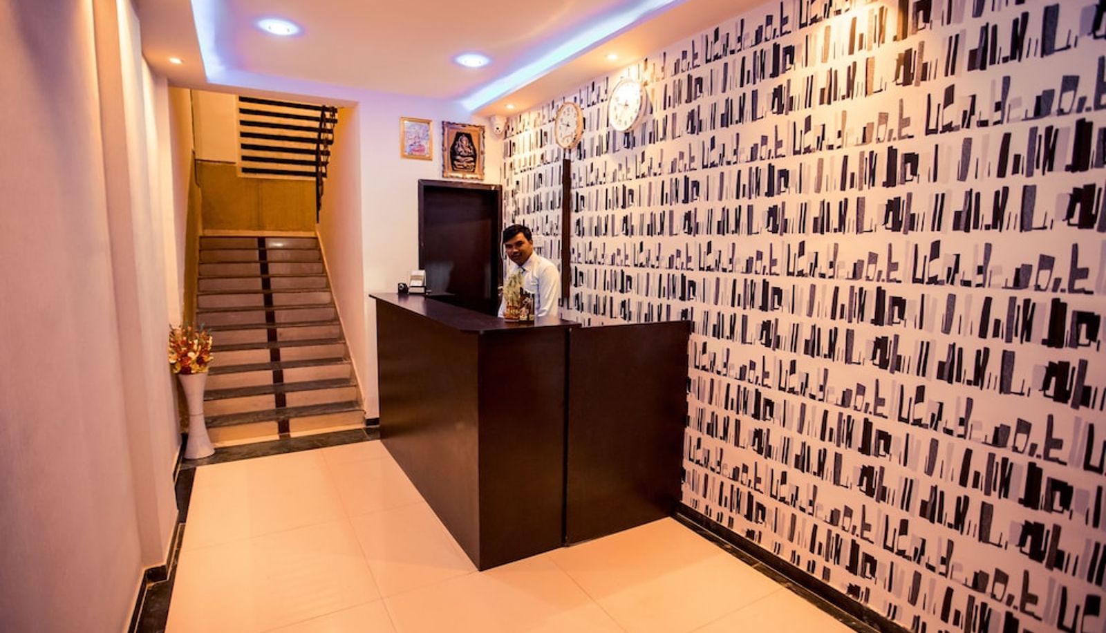 Reception - Hotel Mahalaxmi
