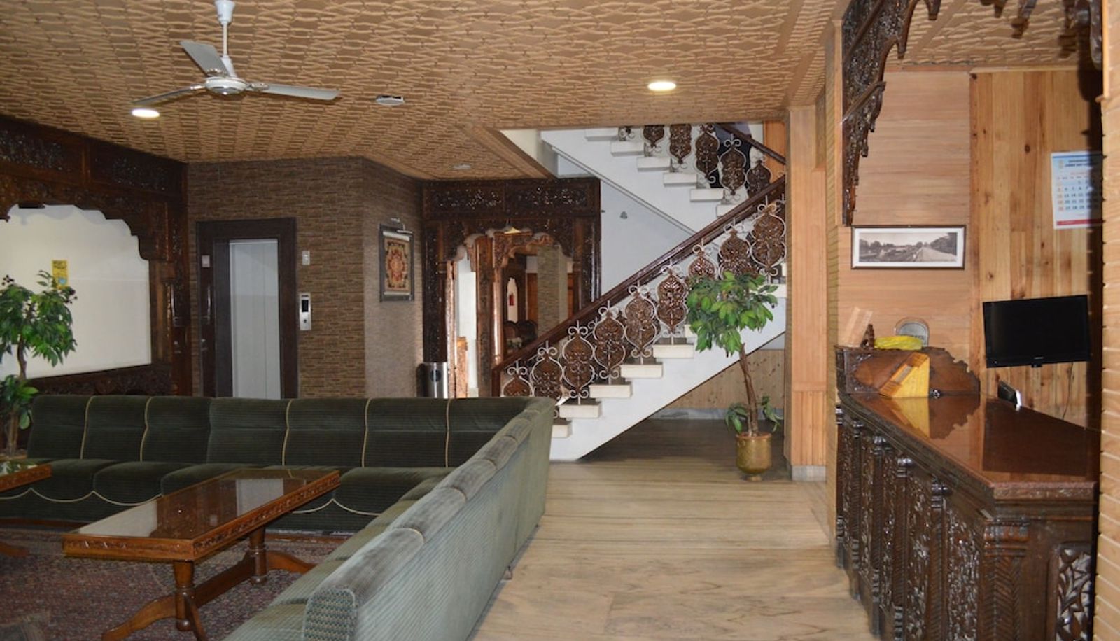 Reception - Hotel Duke