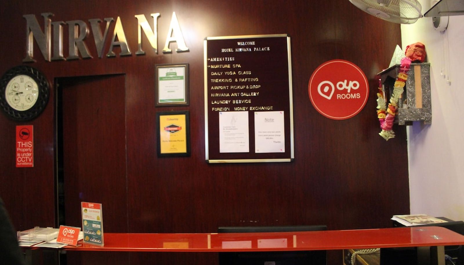 Recepción - OYO 780 Hotel Nirvana Palace