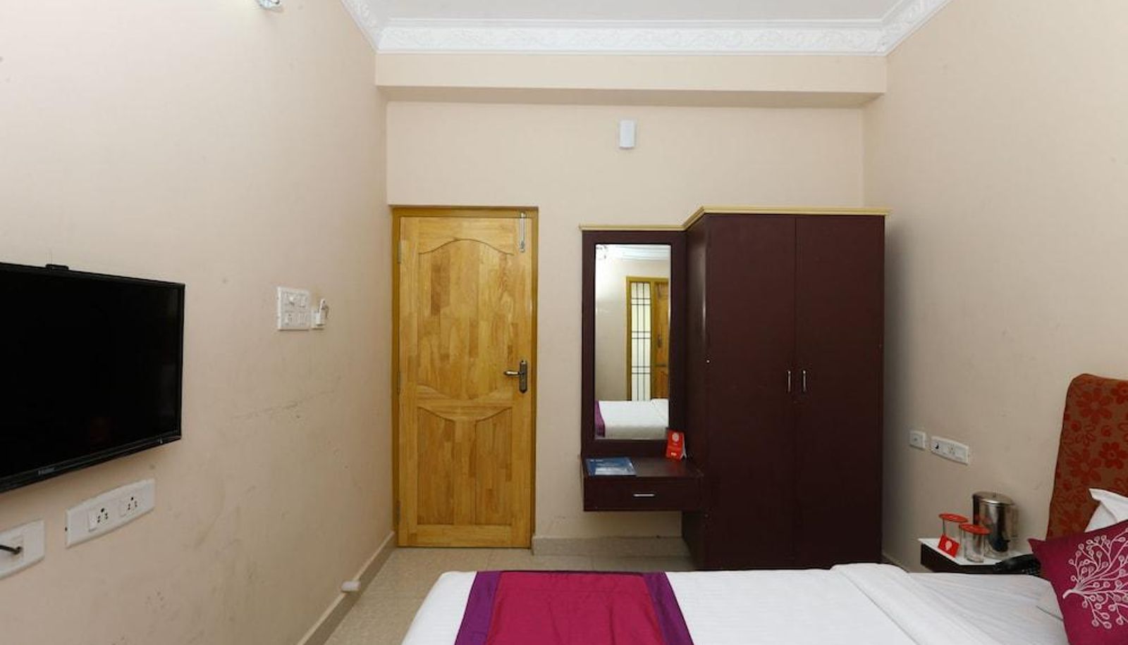 Appartement - OYO 7826 Subadev