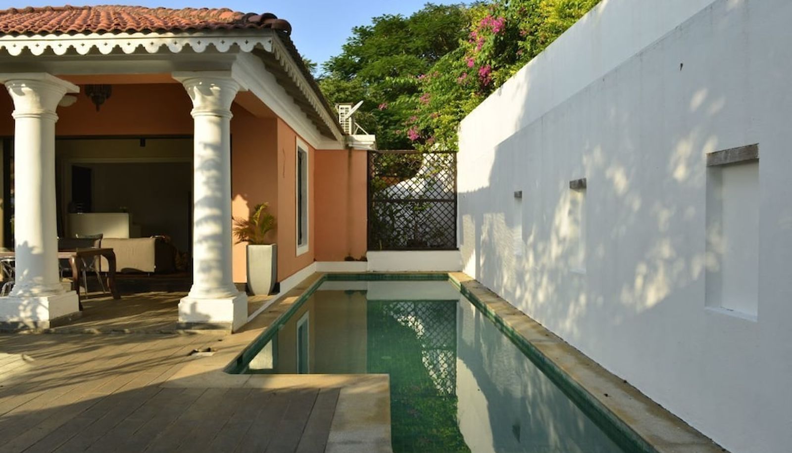 Basen - Lotus Villa By Iksha