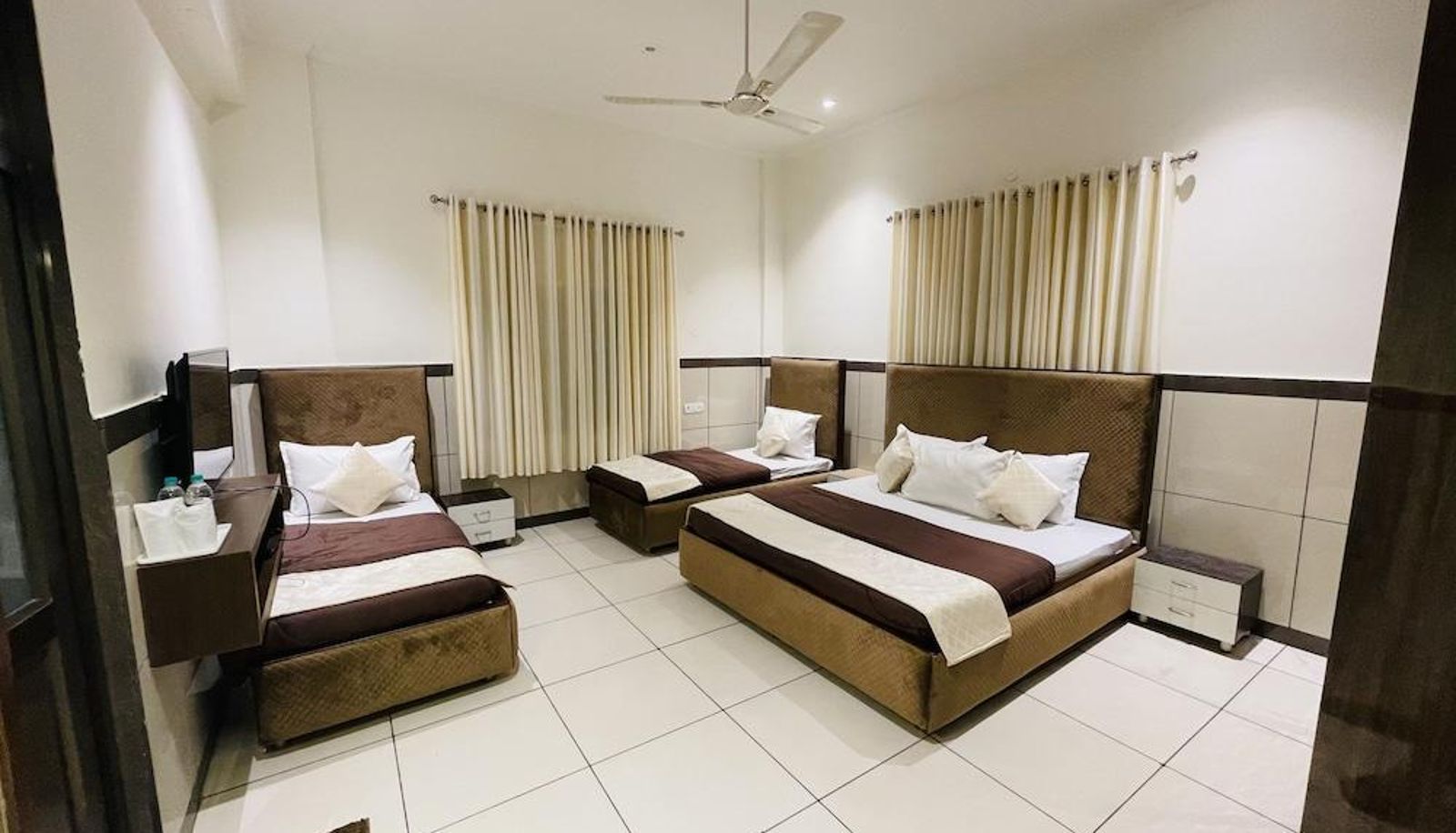 Chambre Standard - Primrose Regency