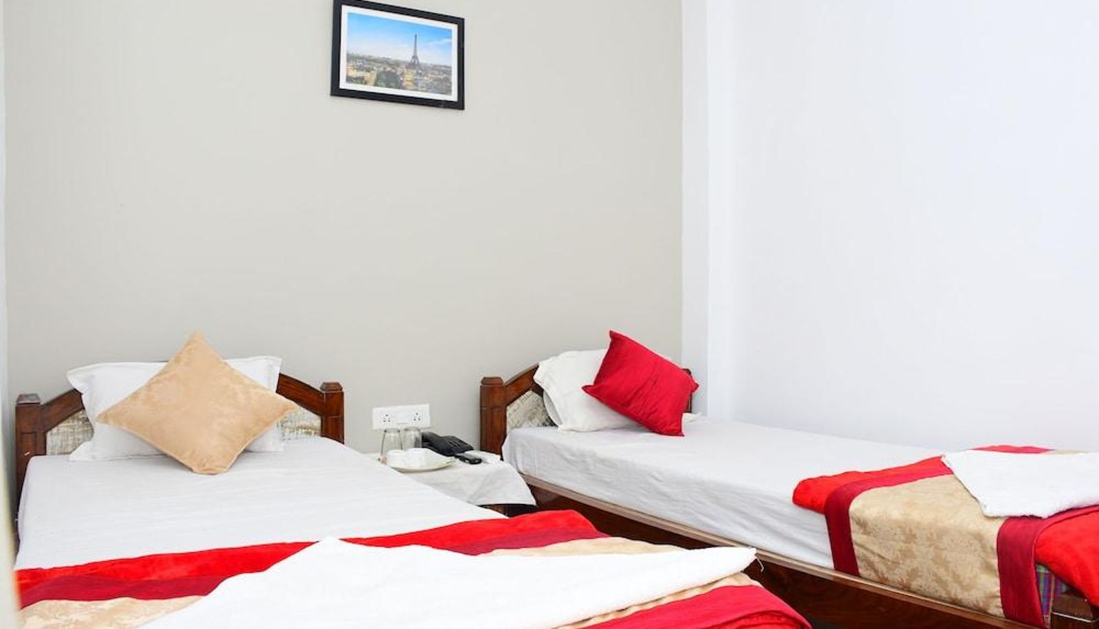 Superior room (double) - Satiya Guest House