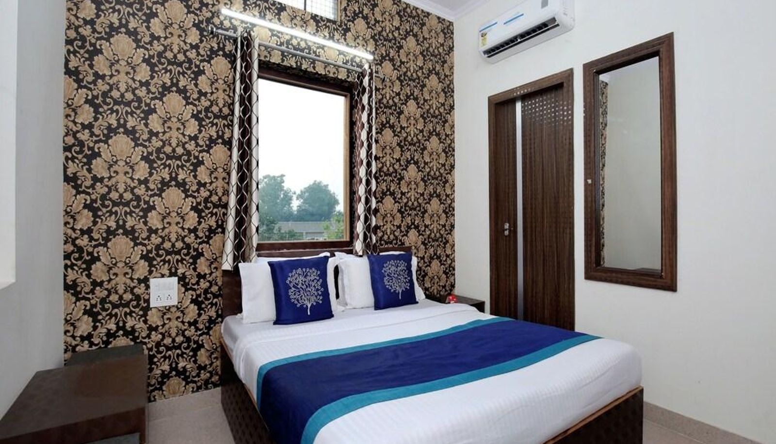 Standard room - OYO 10075 Hotel Kaydee