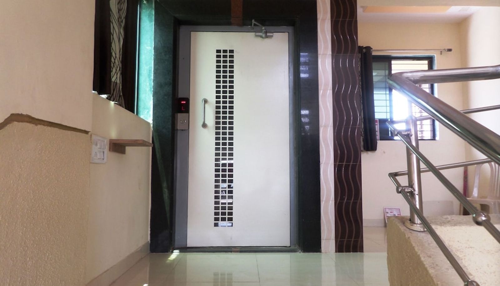 Info - Riya Raj Hotel