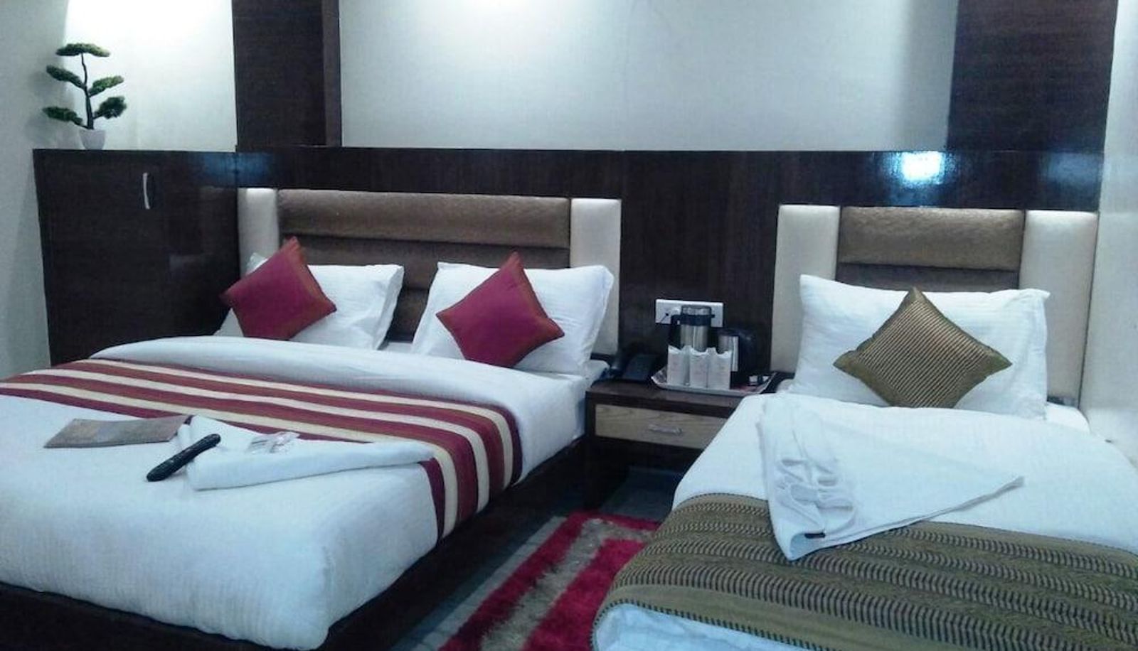 Chambre triple - Hotel Shiv Dx