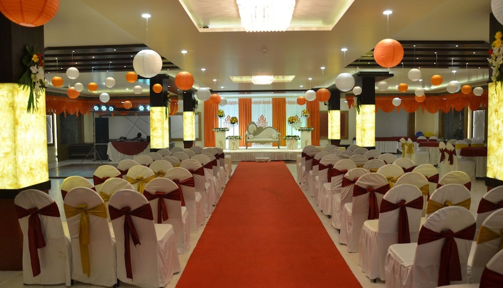 Meeting room - The Golden Apple