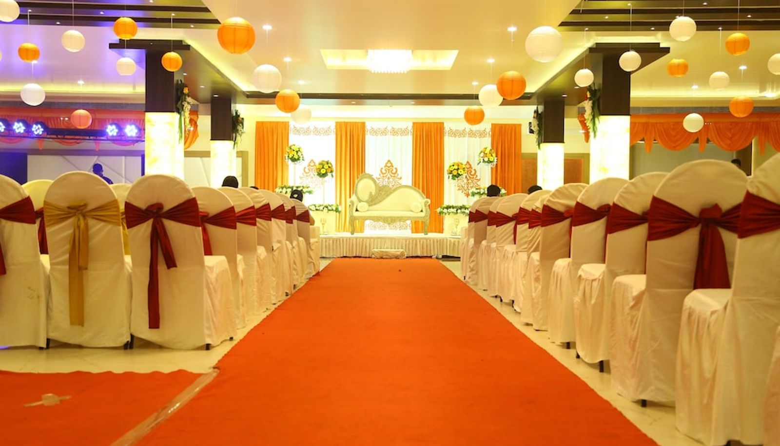 Meeting room - The Golden Apple