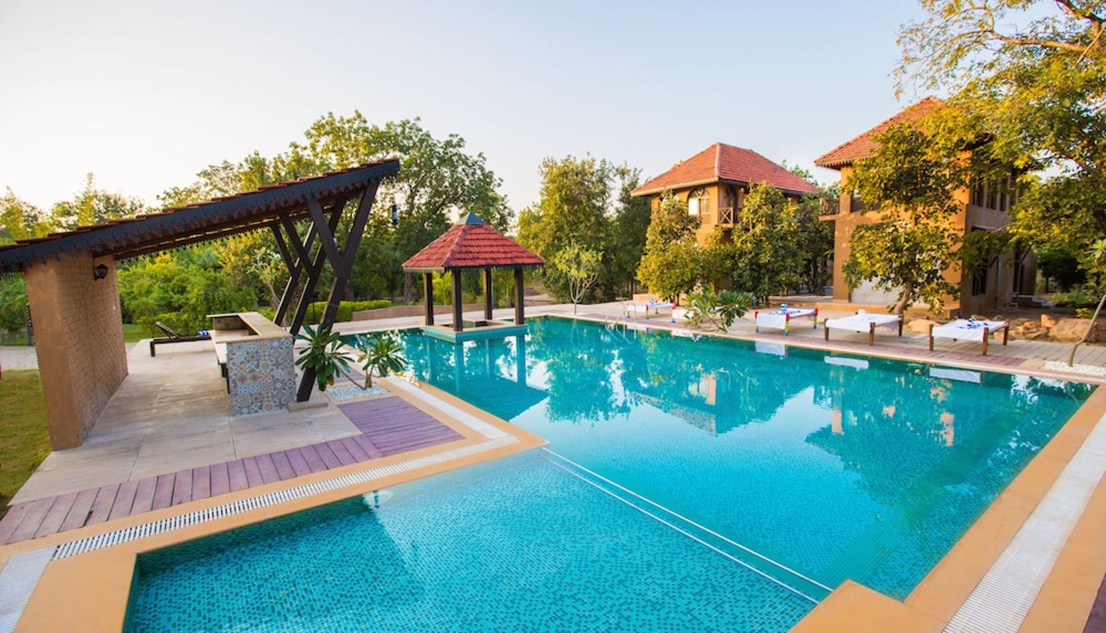 Pool - Vannraj Resort and Spa