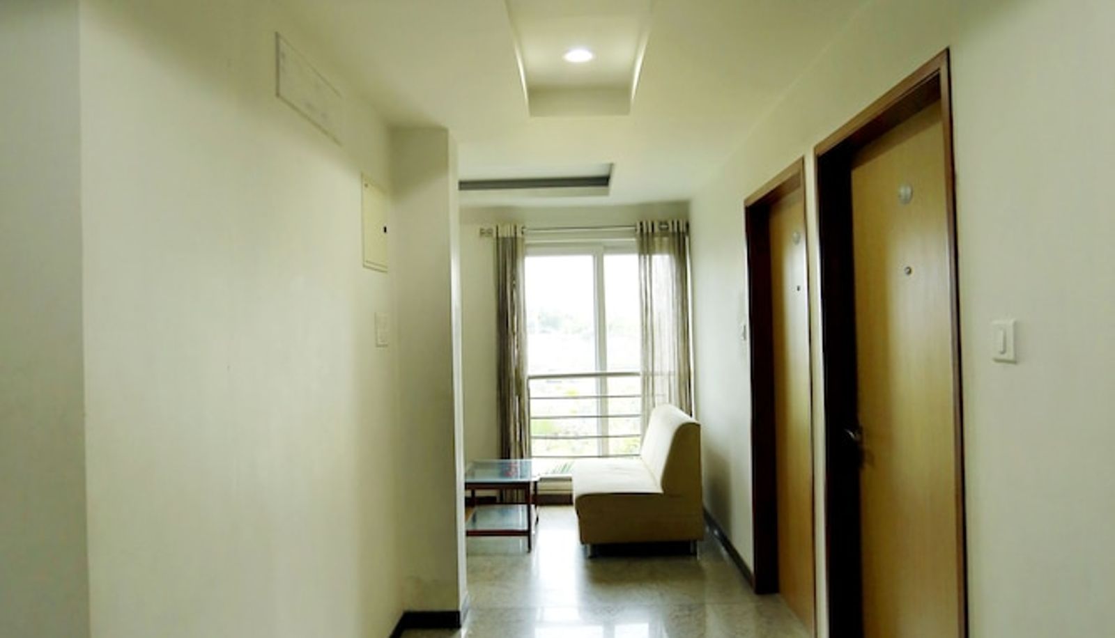Intérieur de l'hôtel - OYO 381 Hotel Sybaritic Suites Gachibowli