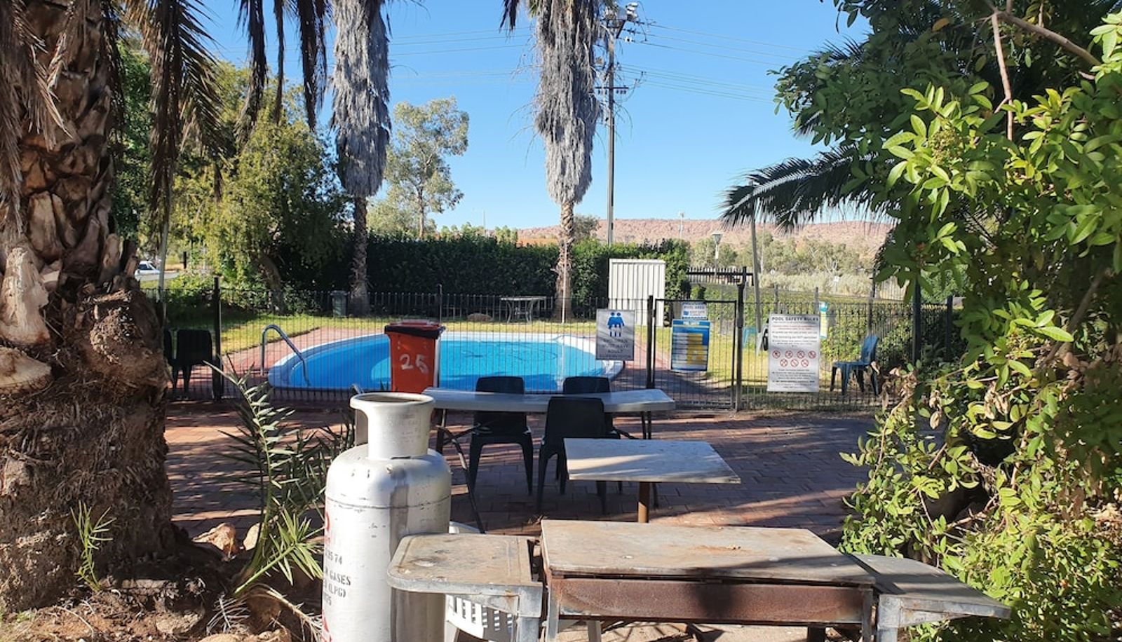 Pool - Alice Motor Inn