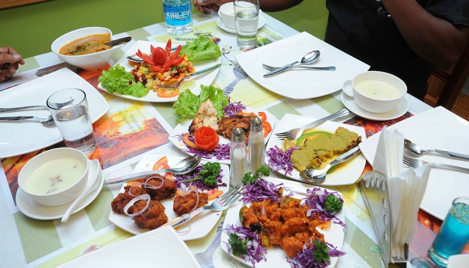 Restaurant - Castle International Premium Hotel