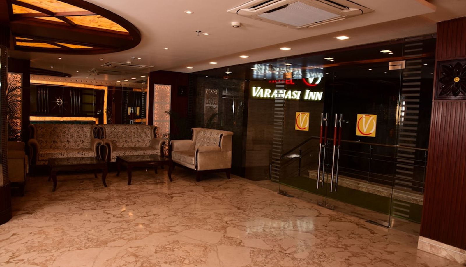 Reception - Hotel Varanasi Inn