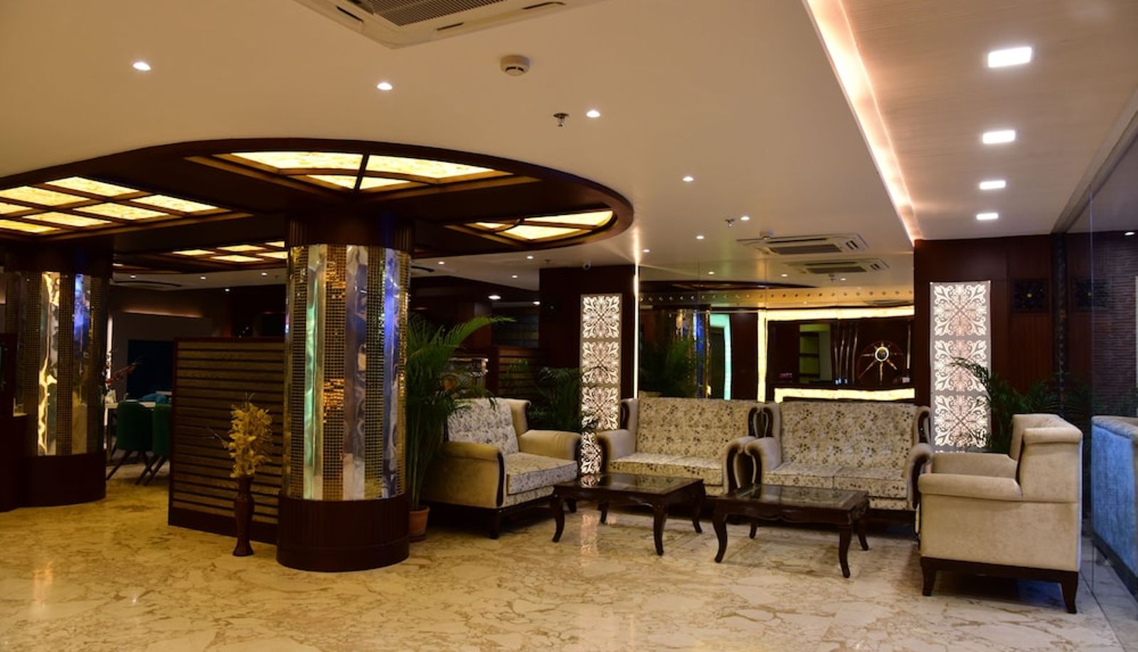 Reception - Hotel Varanasi Inn