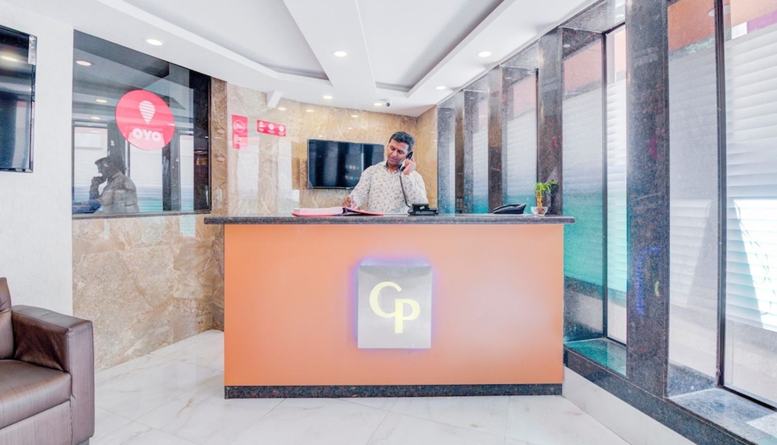 Rezeption - Hotel Girgaon Palace