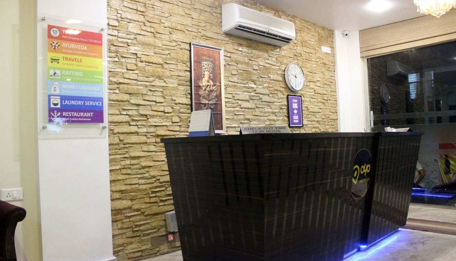 Salón - OYO 782 Hotel Yog Vashishth