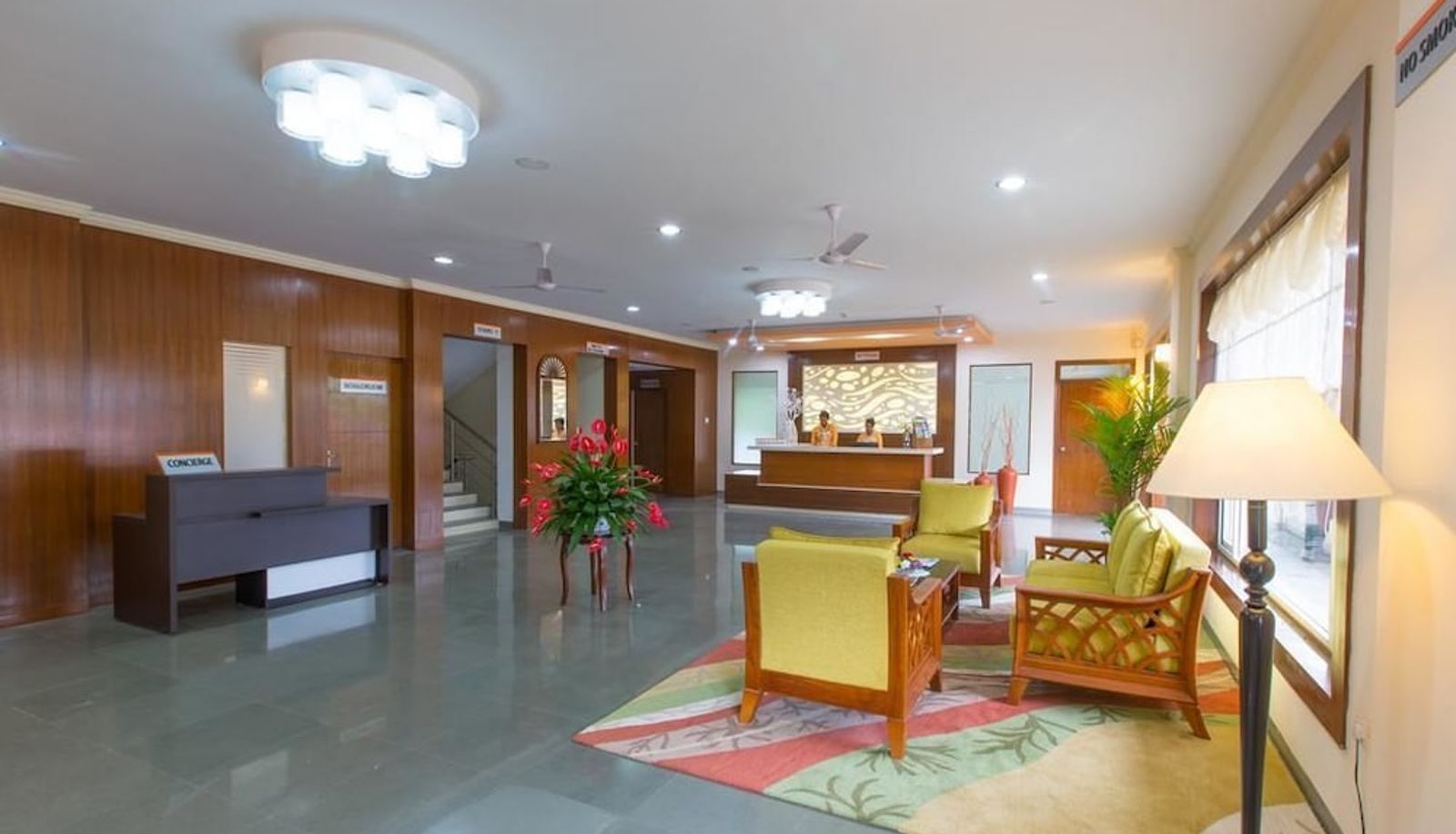 Recepción - Viva Hotel