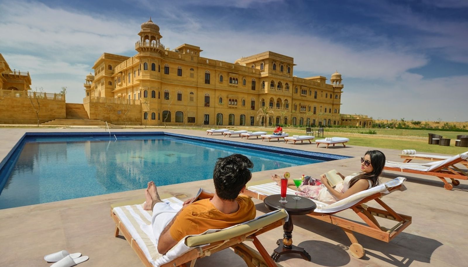 Piscina - Hotel Jaisalkot