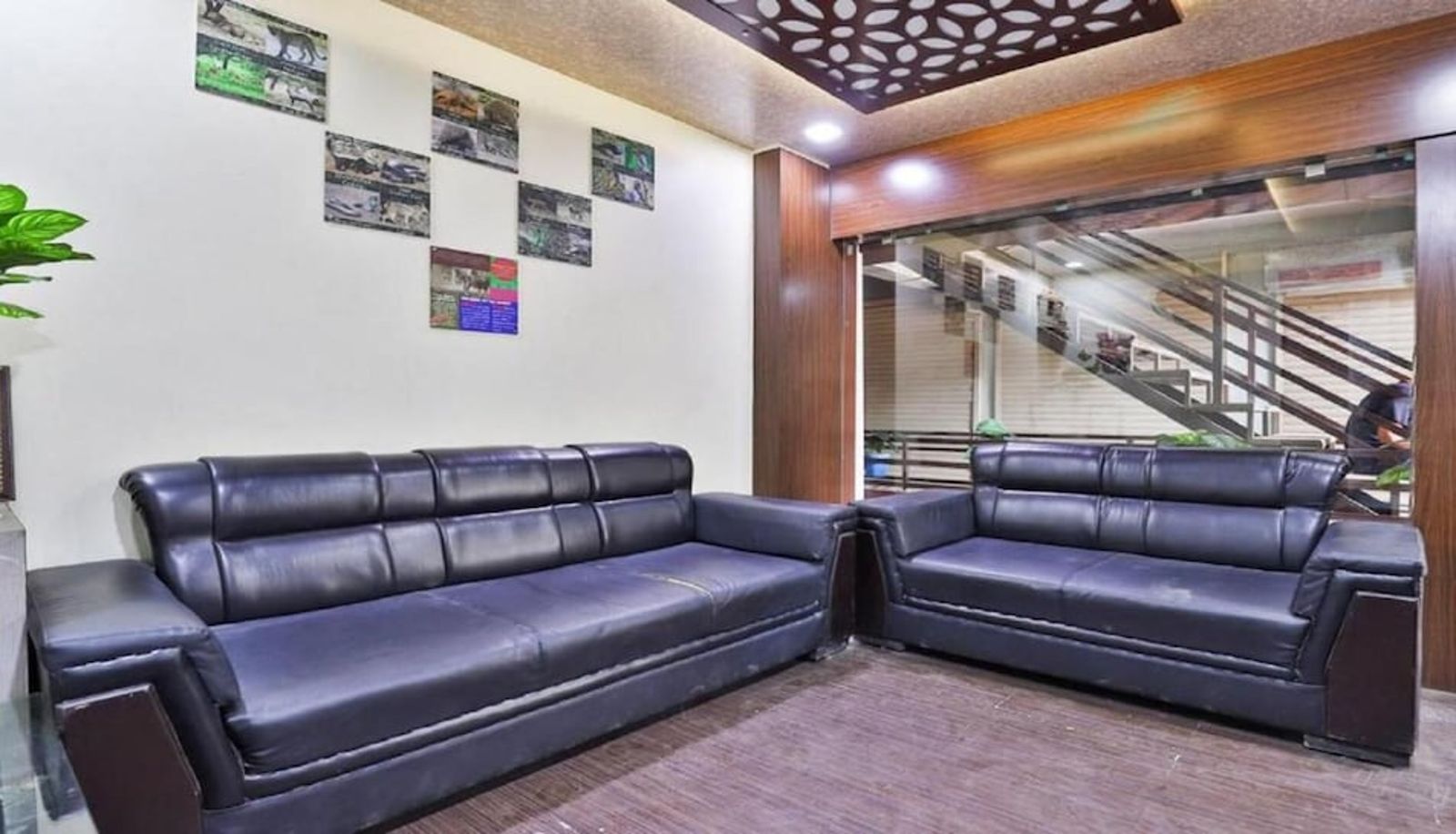 Hall - Hotel Daksh