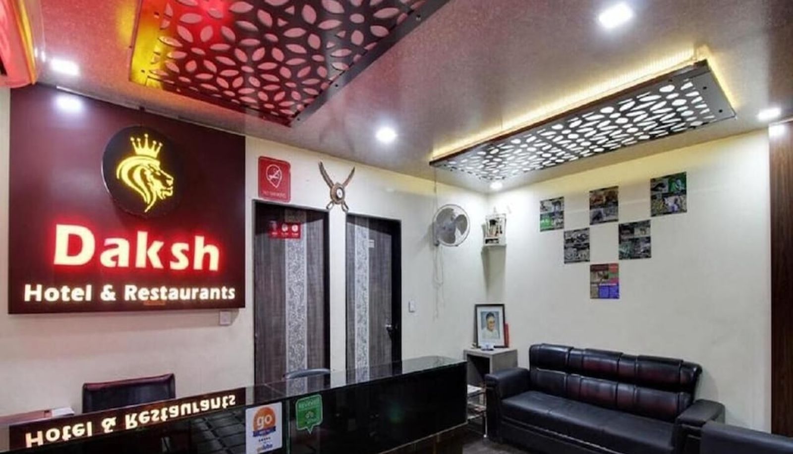 Hall - Hotel Daksh