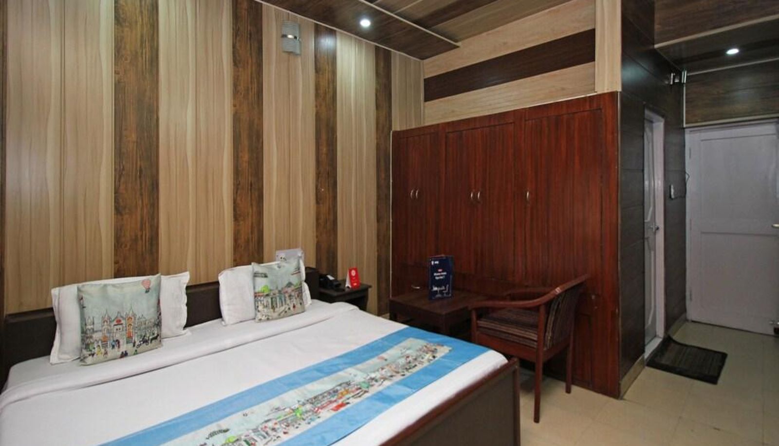 Apartment - OYO 7028 Hotel Krishna And Restaurant
