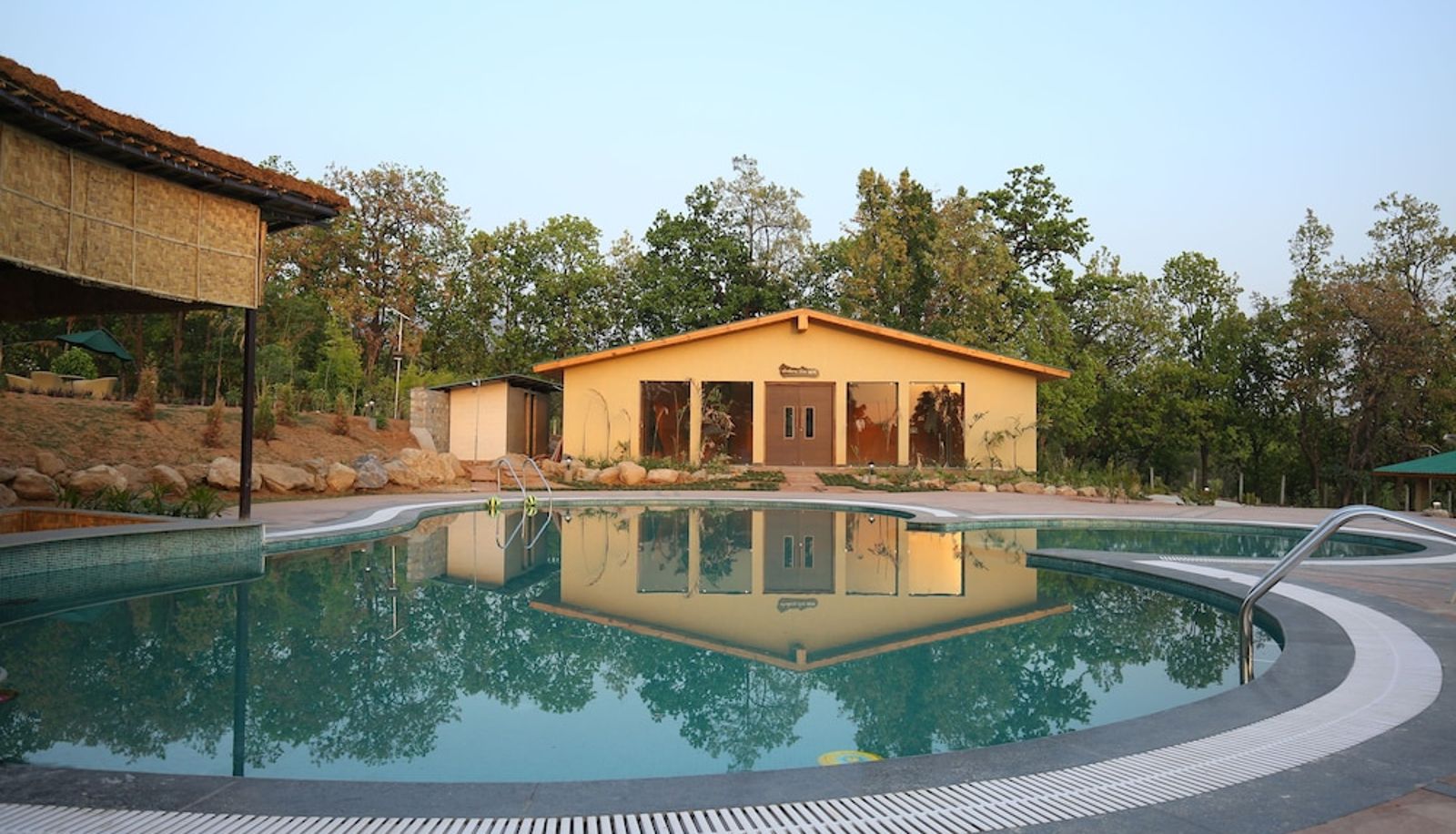 Basen - Sitabani Jungle and Spa Resort
