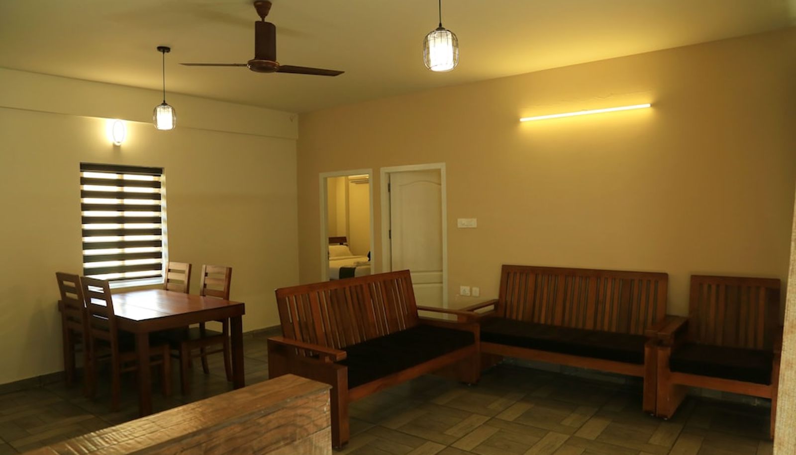 Lobby - Taaza holiday hills