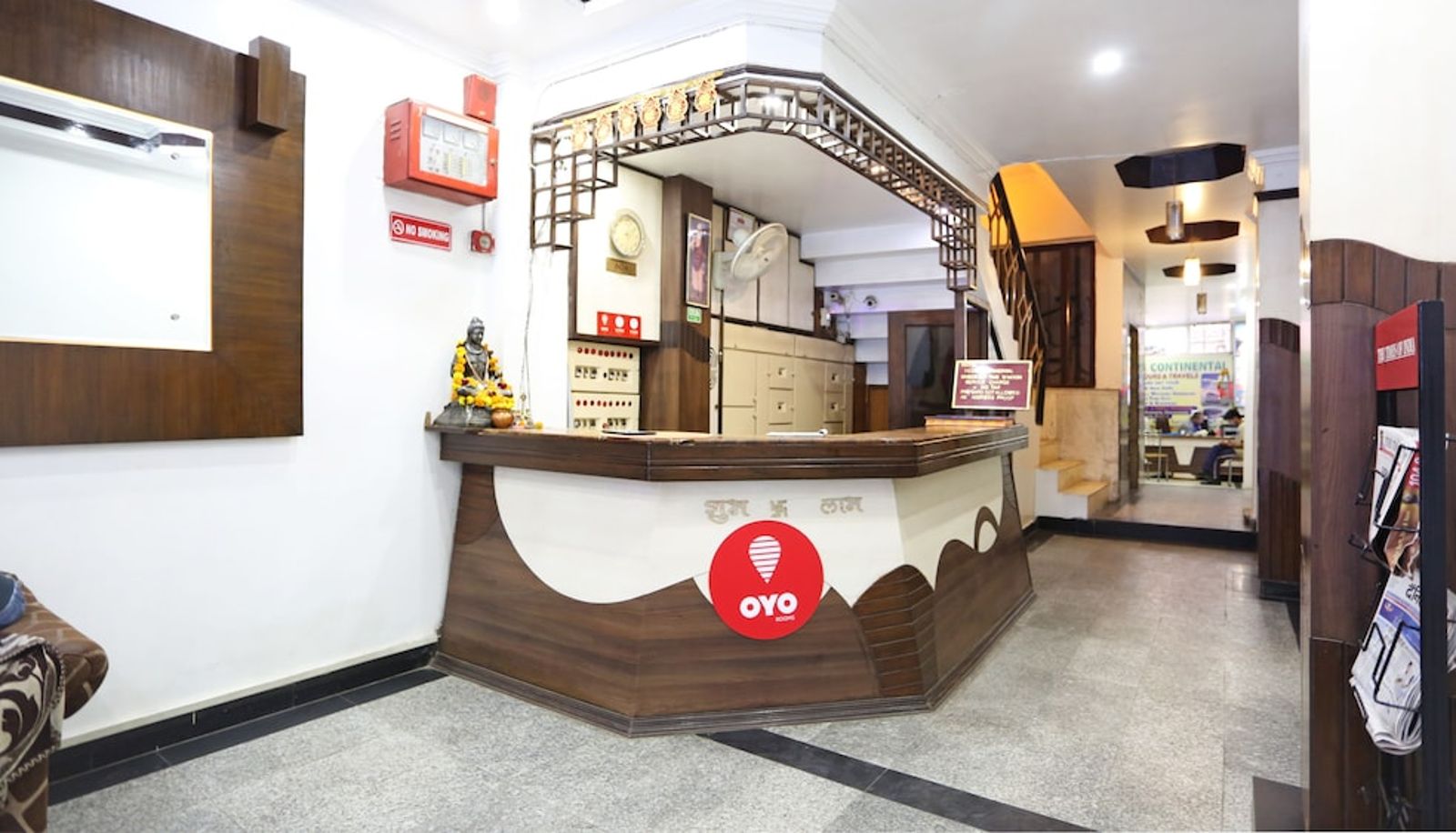 Rezeption - OYO 7634 Hotel Delhi Continental