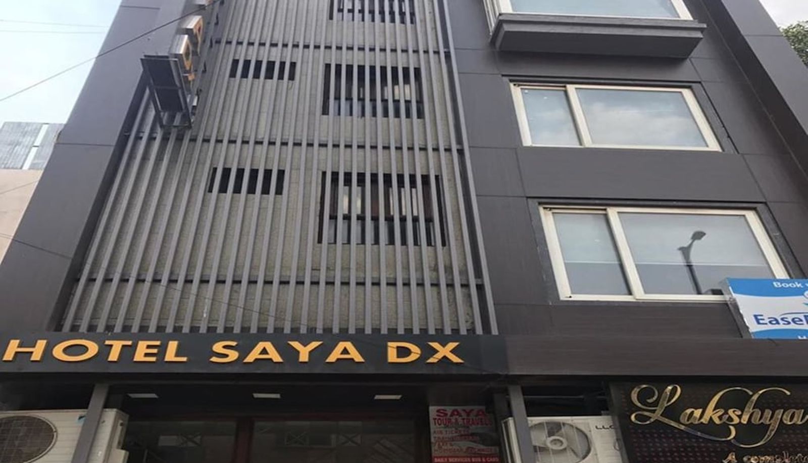 Info - Hotel Saya - New Delhi Railway Station