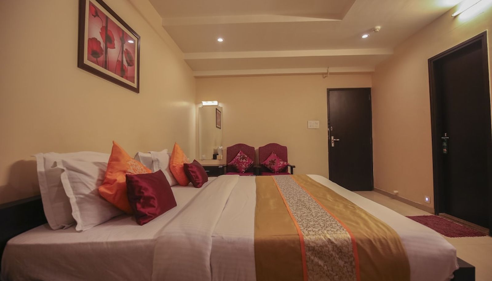 Apartment - OYO 703 Hotel Shahi Palace