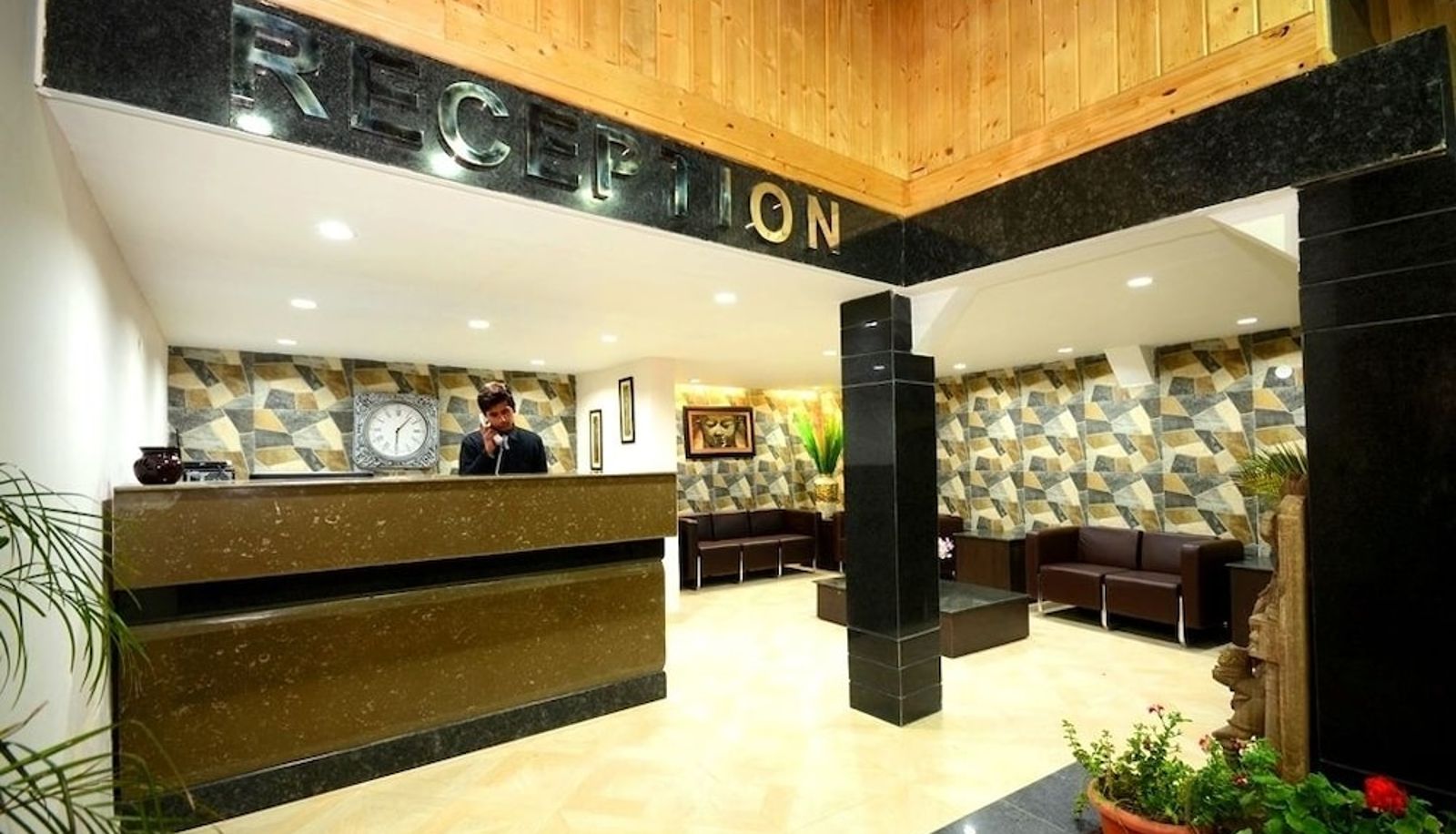 Recepción - Relax Inn Resort