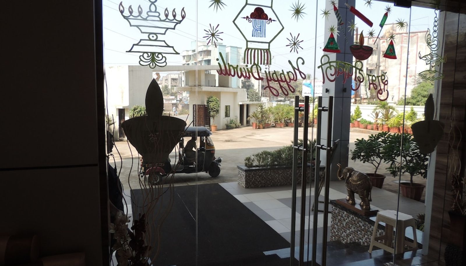 Hall - Hotel Kashish International