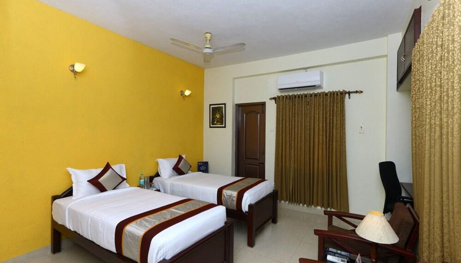 Appartement - OYO Flagship 475 North Usman Road