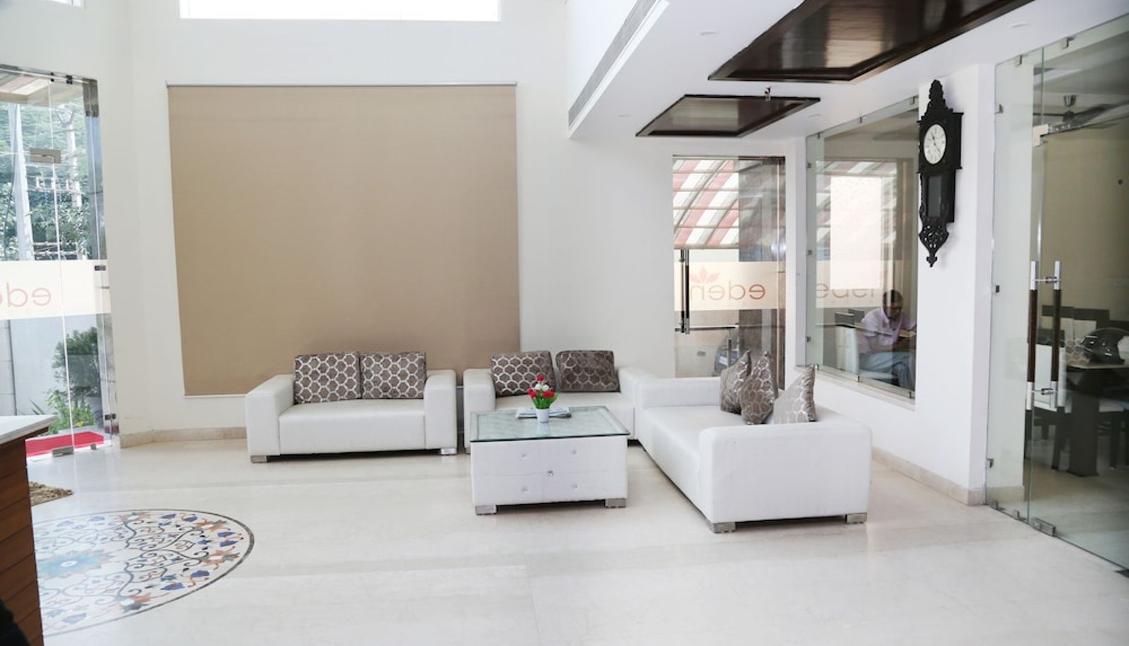 Lobby - Qcent Gurgaon by Pacific Inn