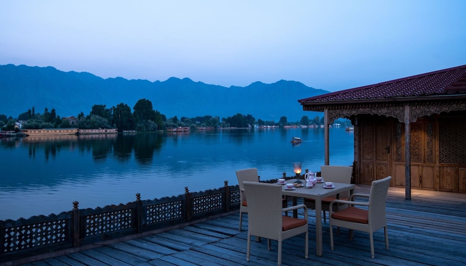 Info - Mascot Houseboats