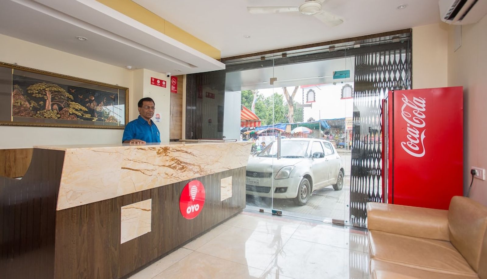 Recepcja - OYO 7154 Hotel Highland Residency