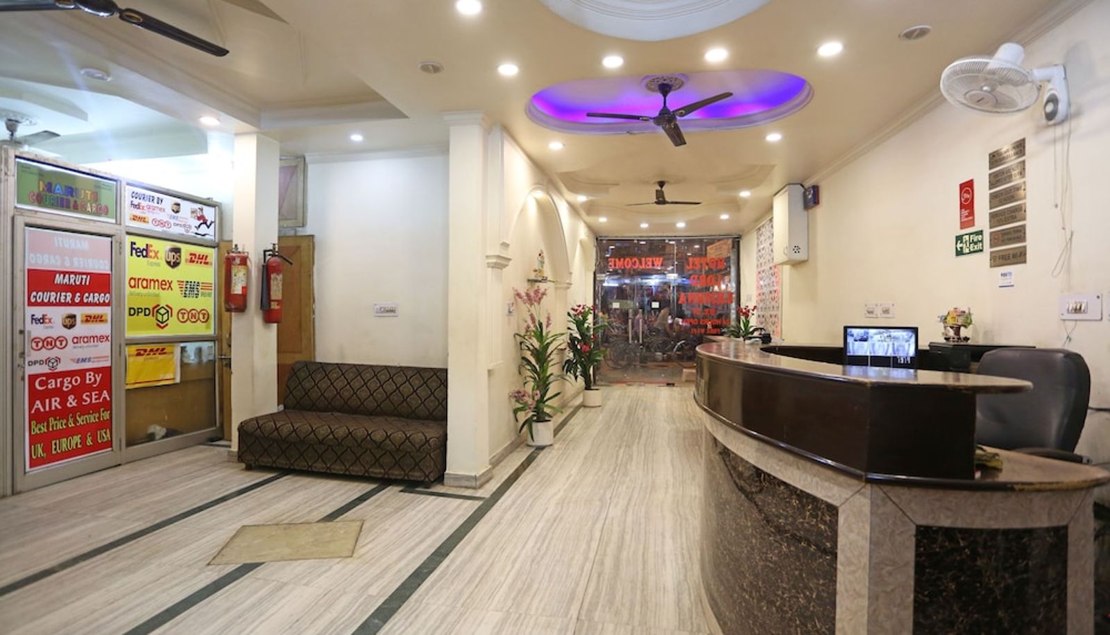Lobby - OYO 6124 Lord Krishna Dx Inn