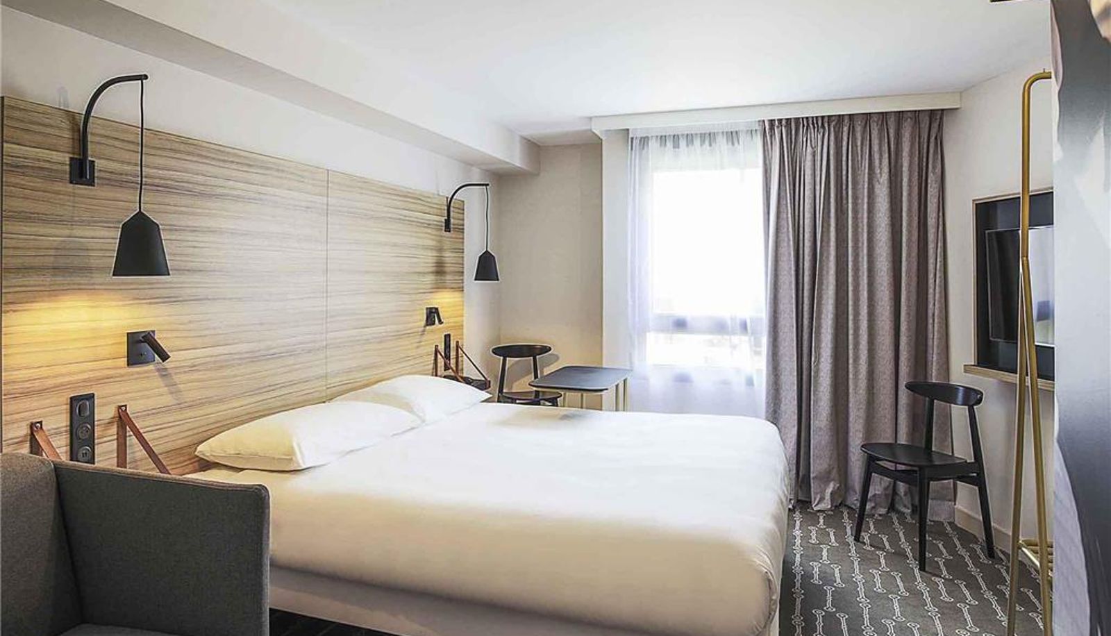 Zimmer - ibis Styles Laval Centre Gare