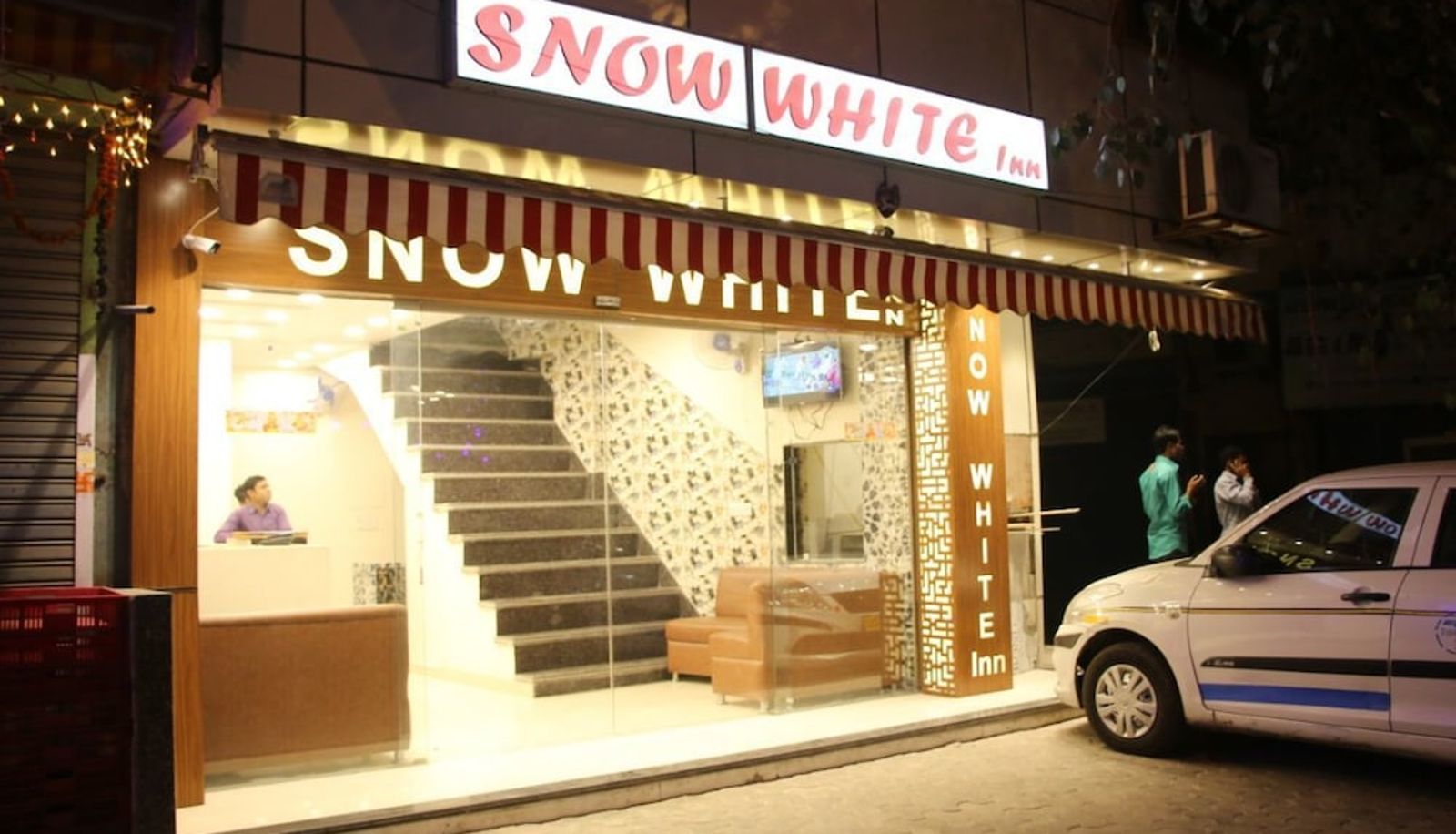 Info - Hotel Snow White Inn