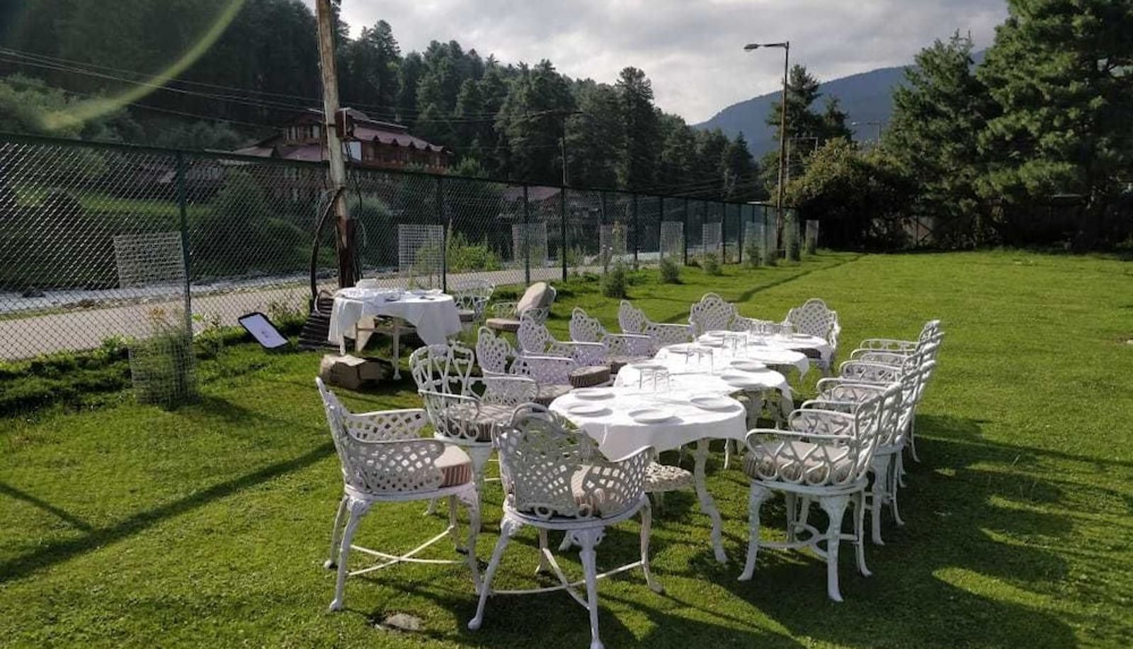 Restaurant - Hotel Heevan Pahalgam
