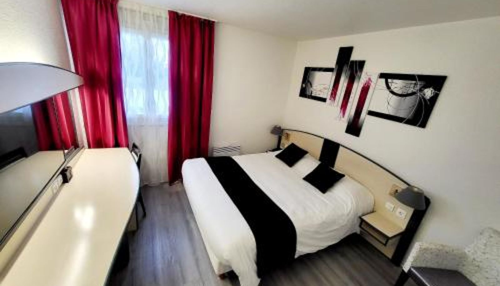 Zimmer - Logis Hôtel Le Capricorne Logis