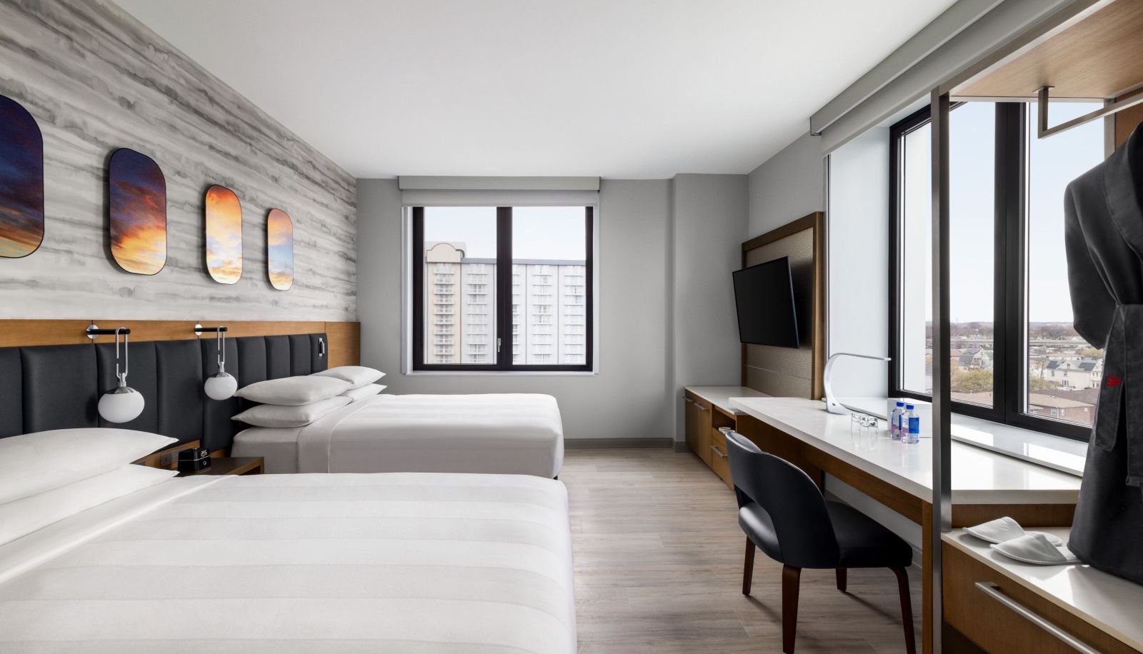 Room - Marriott New York JFK Airport