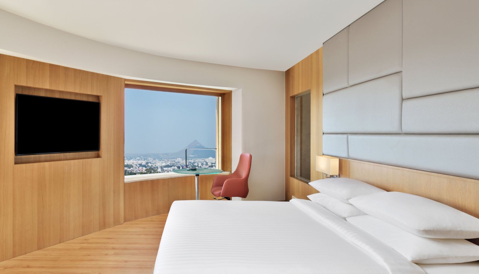 Habitación - Courtyard by Marriott Nashik