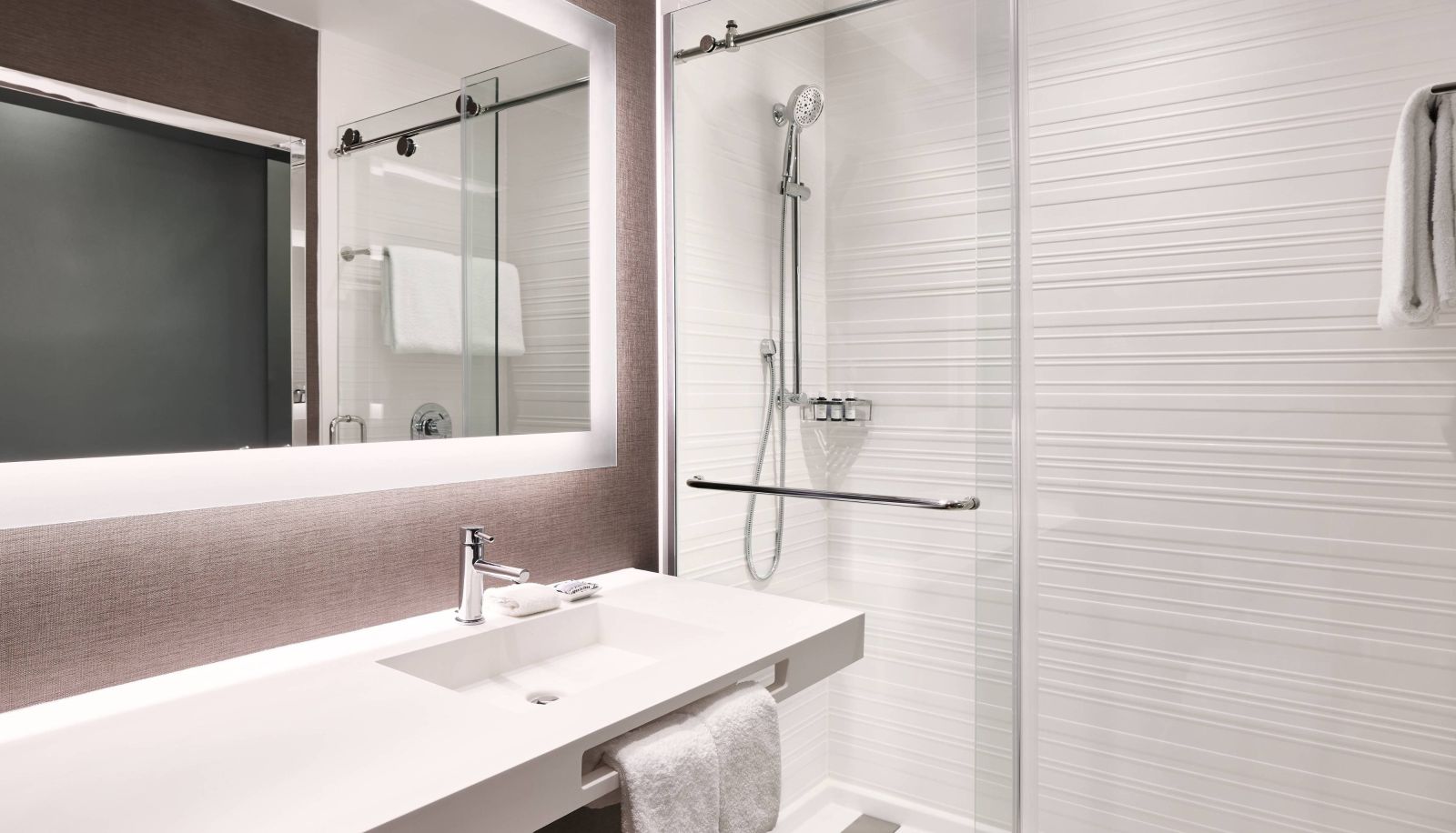 Zimmer - AC Hotels by Marriott Columbus Downtown GA