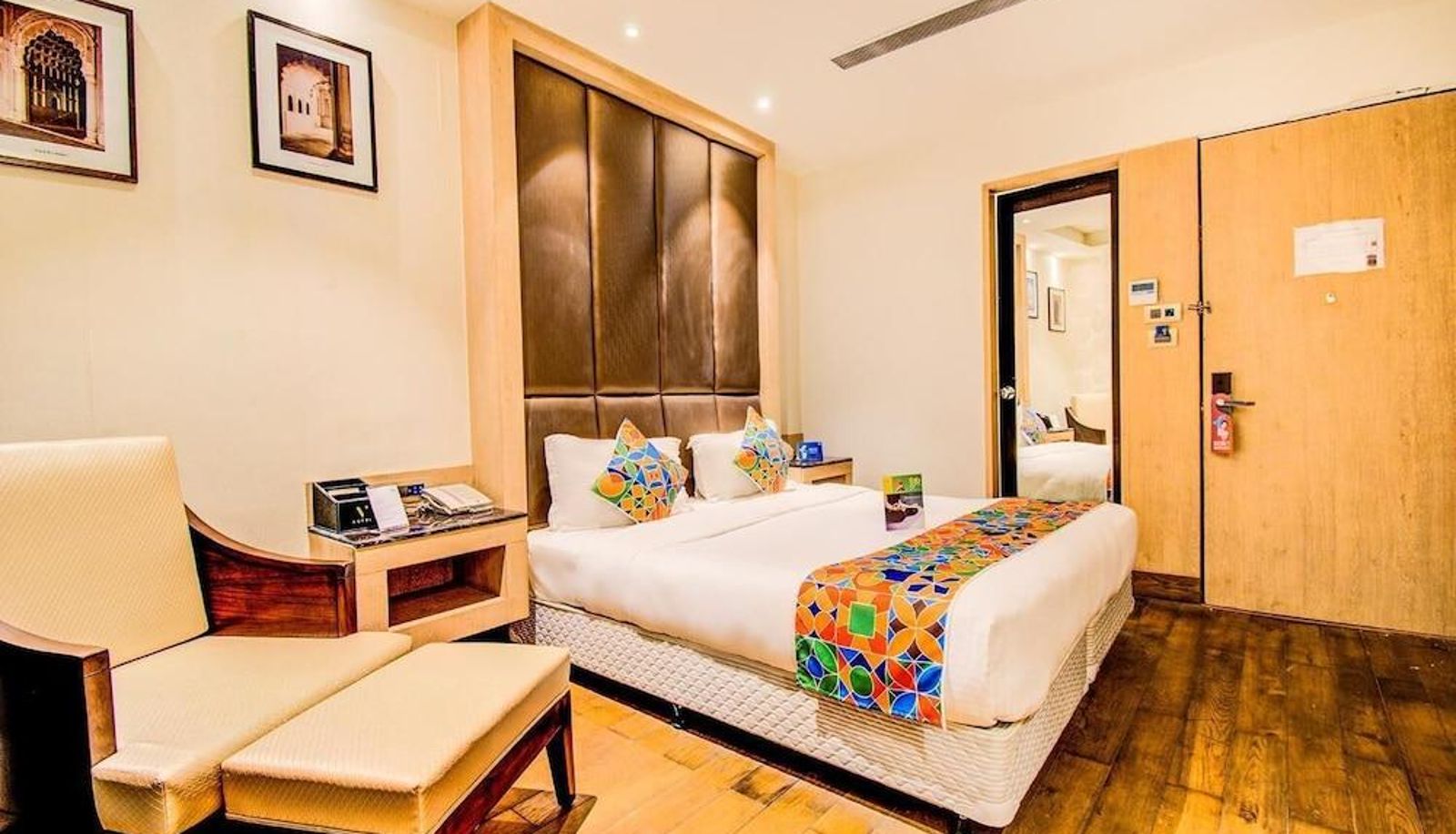 Standardzimmer - FabHotel V Hotel Hazratganj